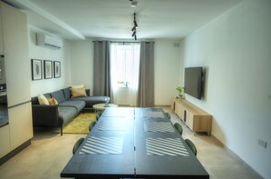 TV - Stylish, spacious 3 bedrooms, 2 bathrooms KBAS1-2 (Gzira)