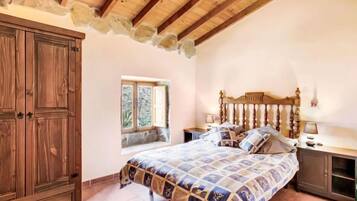 House, 4 Bedrooms, Terrace | 4 bedrooms