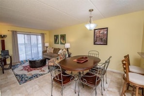 TV, DVD player, books, printers - NEW! Mystic Sands I Steps to Beach I Free activities (St. Augustine Beach)