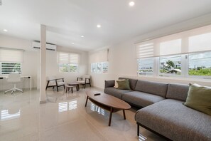 Televisión 42 pulgadas con canales de televisión vía satélite