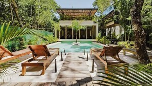 Pool - Heart Fire Glass Treehouse: 
Sanctuary Space  for Couples & Solo Travelers (Tulum)