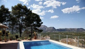 Villa | Pool