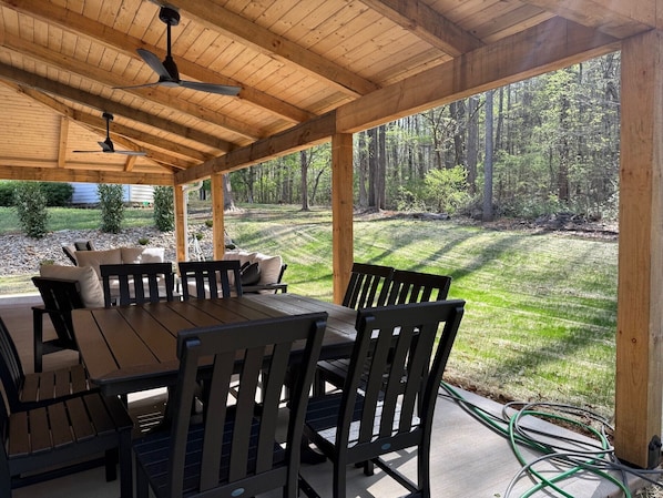 Outdoor dining