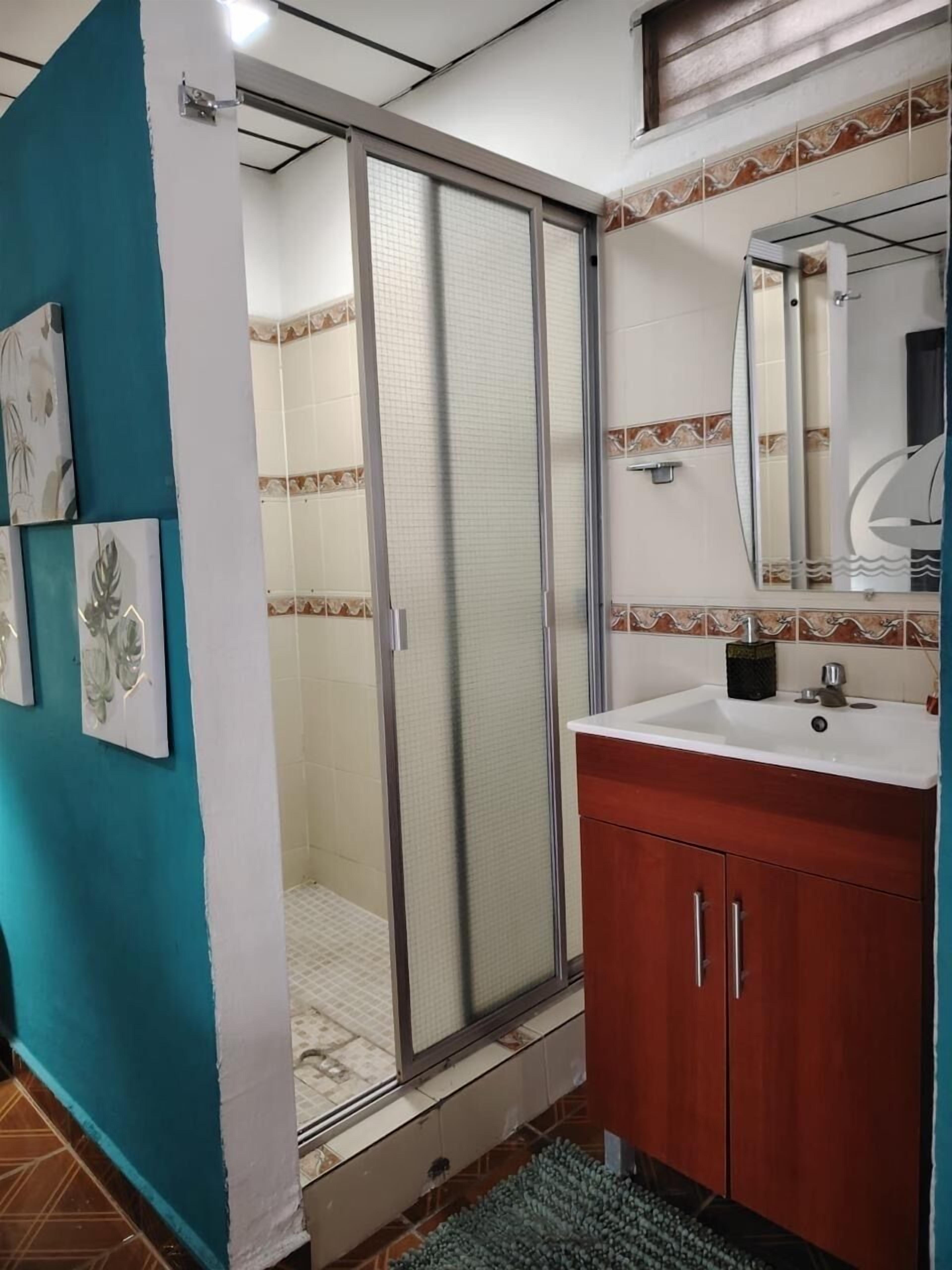 Bidet, towels, soap, shampoo