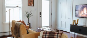 Millside Maynard: Walkable Private 2BR/Flex Office with WiFi, Parking, Backyard.