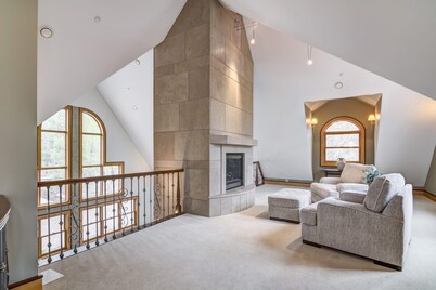 Private Lakefront Home, The Grand Pokegama Estate with Pontoon & Jet Ski Rental 