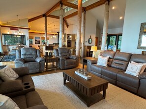 Smart TV, fireplace, books, offices
