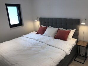 3 bedrooms, iron/ironing board, free WiFi, bed sheets - Fantastic apartment by the sea in Vinisce (Vinišce)