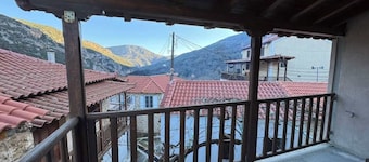 Fani's house