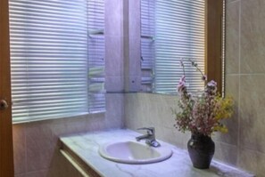 Bathroom - Dongshan Lemin Juzhuju (Nanmenwan Branch) (Dongshan)