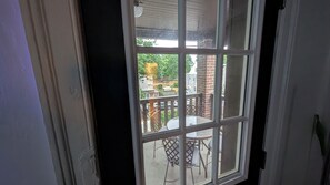 Interior - Charming 2-bedroom apartment w/ WiFi, AC in phenomenal Germantown, Philadelphia (Philadelphia)