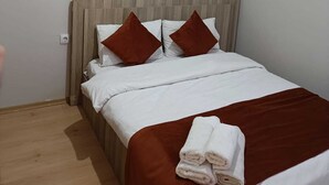 Family Triple Room, City View | WiFi (free) - STAR LİFE HOTEL (Van)