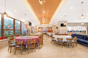 Dining - Jiugang Hotel (Shanghai)