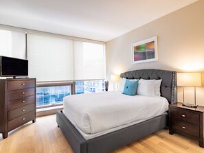 Apartment, 2 Bedrooms, Kitchen | 2 bedrooms, premium bedding, down comforters, desk