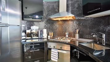 Apartament superior | Cuina privada | Frigorífic, microones, torradora i liquadora