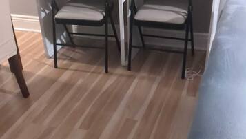 3 chambres, bureau, fer et planche à repasser, Wi-Fi gratuit