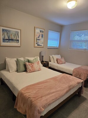 2 sovrum, strykjärn/strykbräda, gratis wi-fi och sängkläder