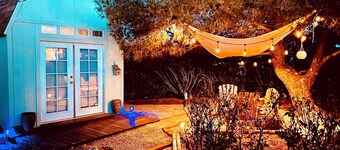 Stunning 3-Bed/2-Bath Villa with Hot Tub, Pool, & Garden in Joshua Tree