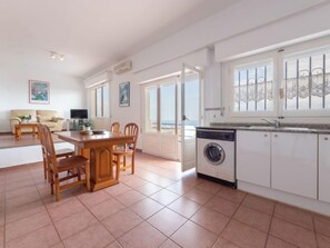 獨棟房屋, 3 間臥室, 露台 | 用餐區