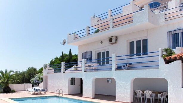 Unclassified image, 1 of 12, button - Global Karina - By Global Rental Holidays 8427 (Peniscola)