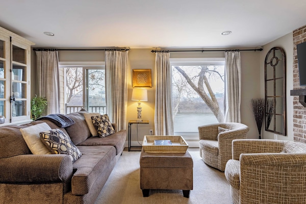 House (2 Bedrooms) | Front of property