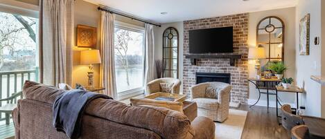 House (2 Bedrooms) | Interior