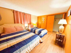 5 bedrooms, iron/ironing board, free WiFi, bed sheets