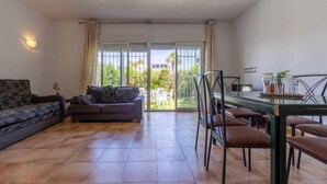 Unclassified image, 5 of 12, button - Global Zona Estival - By Global Rental Holidays 8428 (Salou)