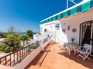 Outdoor dining - Global Marja - By Global Rental Holidays 8432 (Nerja)