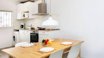 House, 3 Bedrooms | Dining