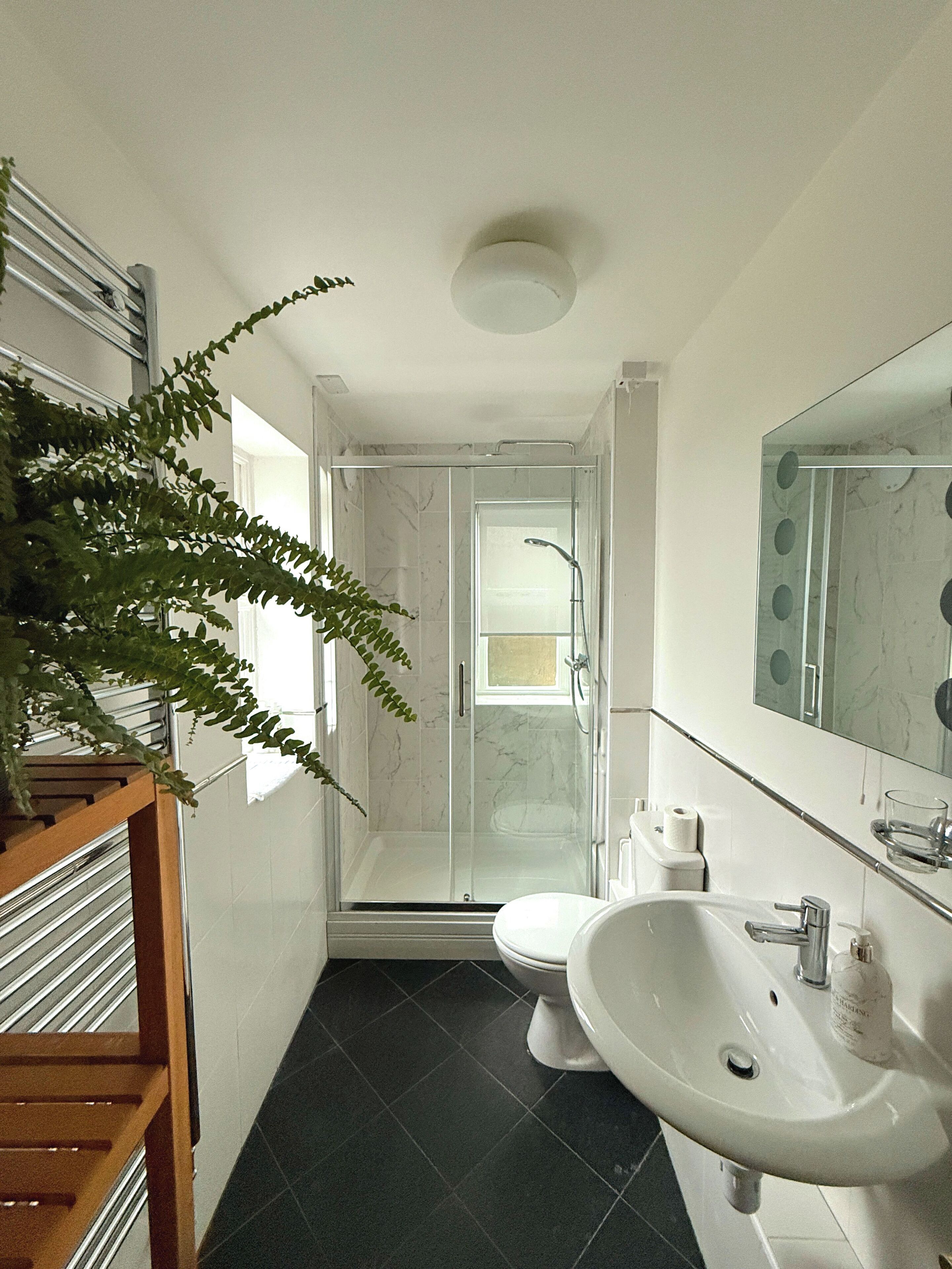 House, Balcony, Garden View | Bathroom