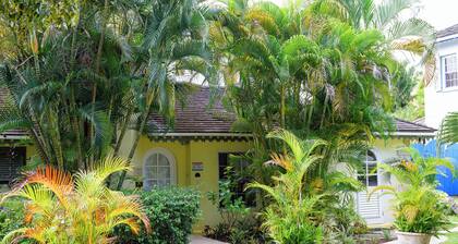 Charming 3-bedroom townhome with WiFi and AC in peaceful Porters