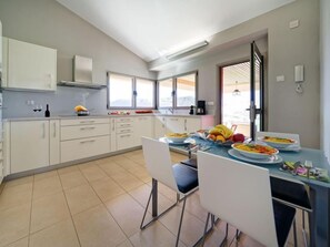 Villa, 5 slaapkamers | Dineren