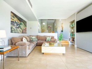 Villa, 5 Bedrooms | Living area - Global Piedra Amarilla 6p 8437 (San Bartolomé de Tirajana)