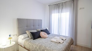 1 bedroom, internet, bed sheets - New, beautiful charming apartment. (Armilla (Granada))