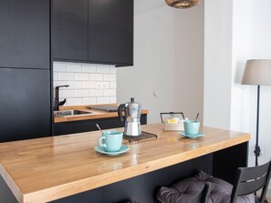 Fridge, microwave, coffee/tea maker, toaster - New, beautiful charming apartment. (Armilla (Granada))