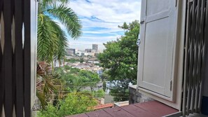 Exterior - Casa vintage ampla com varanda e quintal (Rio de Janeiro)