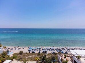 On the beach, sun-loungers - ⛱ Sun, Sand & Skyline – Your Ultimate Miami Vacation Awaits (Hollywood)