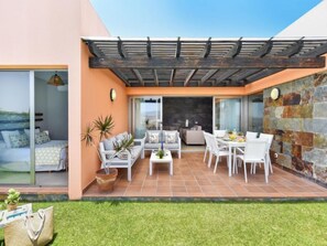 Villa, 3 Bedrooms | Outdoor dining - Global 3 in PAR 4 - By Global Rental Holidays 8485 (San Bartolomé de Tirajana)