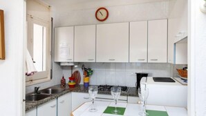 บ้านพัก, 3 ห้องนอน, ระเบียง | ครัวส่วนตัว
