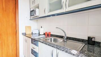 Rumah, 3 kamar tidur, teras | Dapur pribadi