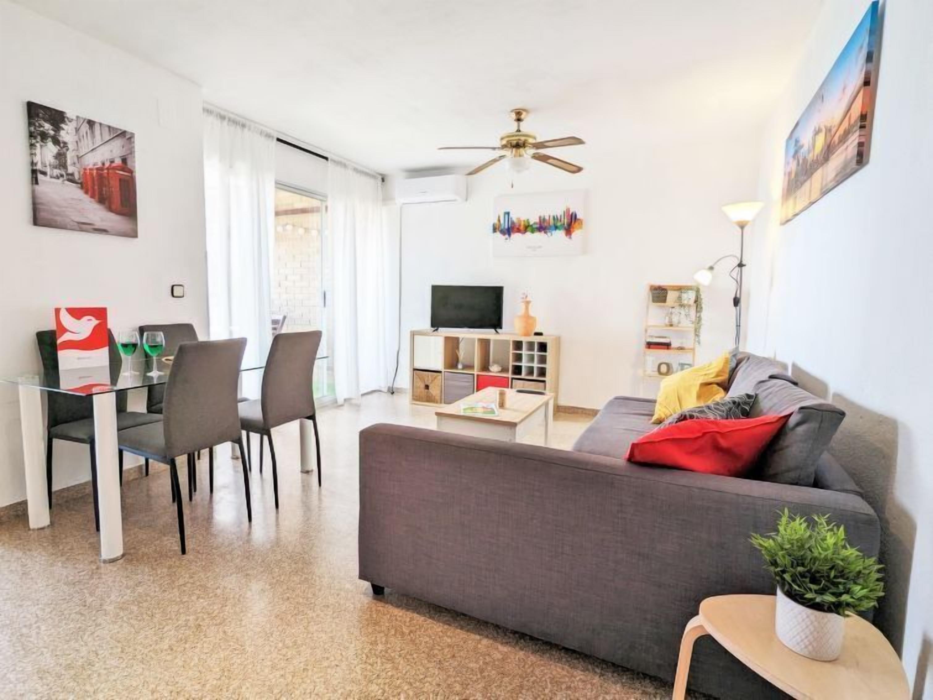 House, 3 Bedrooms, Terrace | Living area