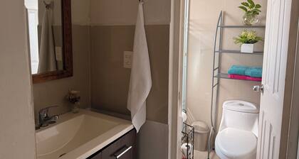 20 minutes from the Monterrey arena! InHouse Suites