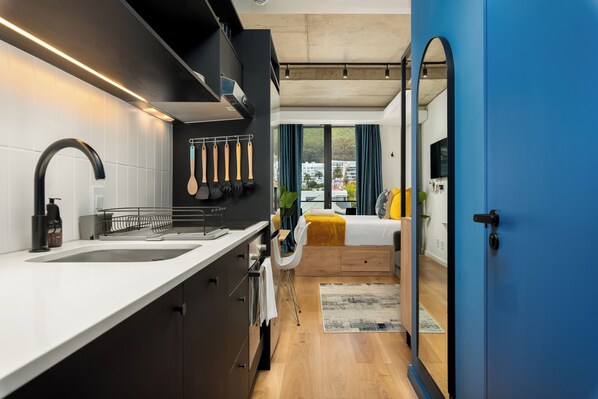 1 chambre, fer et planche à repasser, Wi-Fi, draps fournis