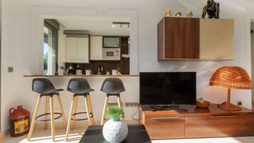 House, 3 Bedrooms, Terrace | Bahagian dalam