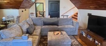 Charming 3-bedroom house with WiFi and AC in historic Appomattox