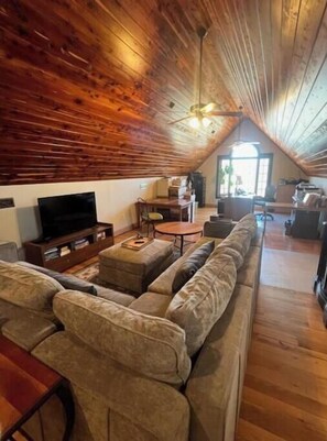 Smart TV, fireplace - Charming 3-bedroom house with WiFi and AC in historic Appomattox (Appomattox)