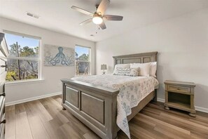 3 Schlafzimmer, Schreibtisch, kostenloses WLAN, Bettwäsche