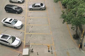 Ubetjent parkering (inkludert)