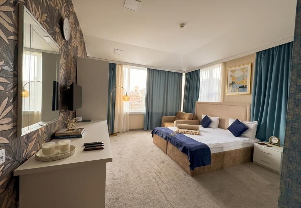 Comfort Double Room, Non Smoking, City View | Premium bedding, minibar, in-room safe, individually decorated